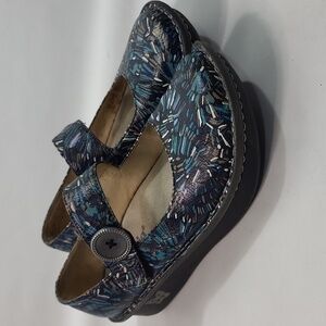 Comfortable Alegria Mary Jane Flats Size 37